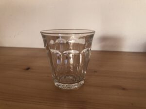 Glas 13 cl (Kindergarten) 3,00 €